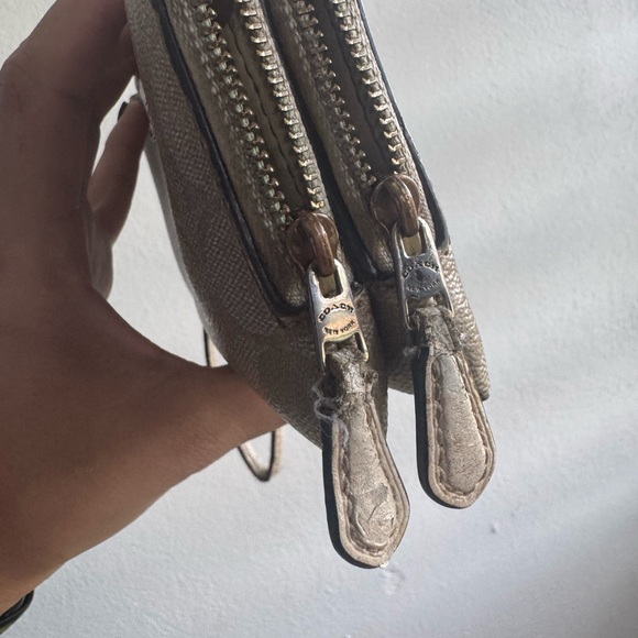Coach | Double Zipper Wallet - Picture 15 of 15